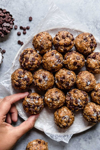 Eat Beauty: Gluten-free Chocolate Chip Love Bites